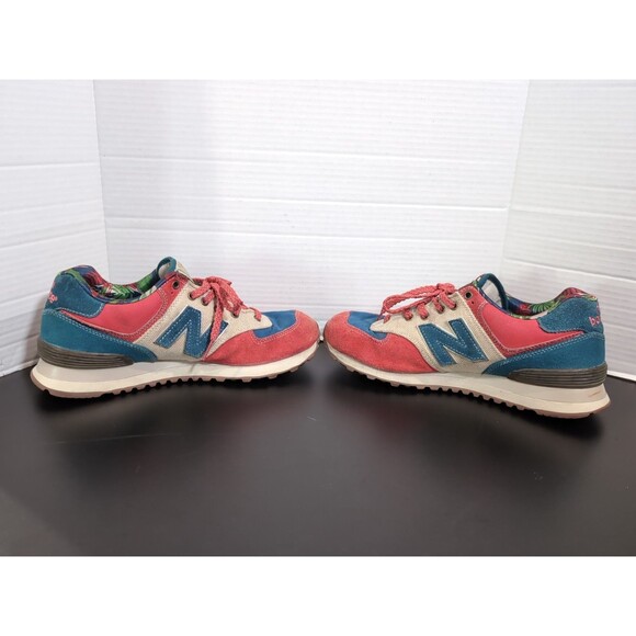 Athletic_Shoes